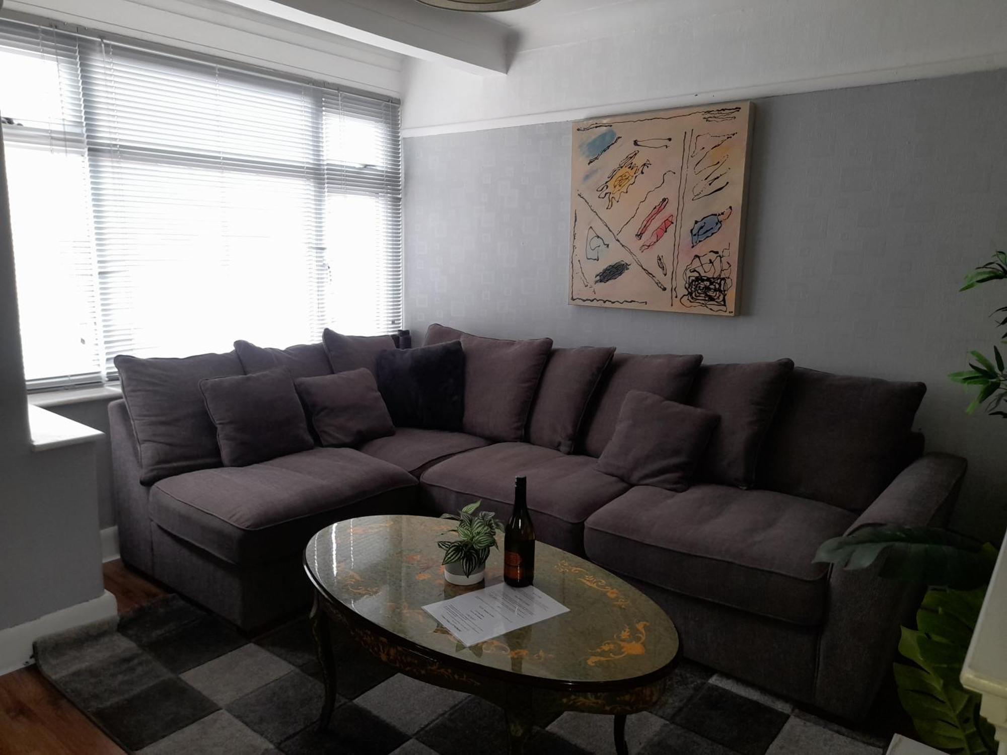 הוילה Bright 4-Bed House 15 Min To Manchester Centre מראה חיצוני תמונה
