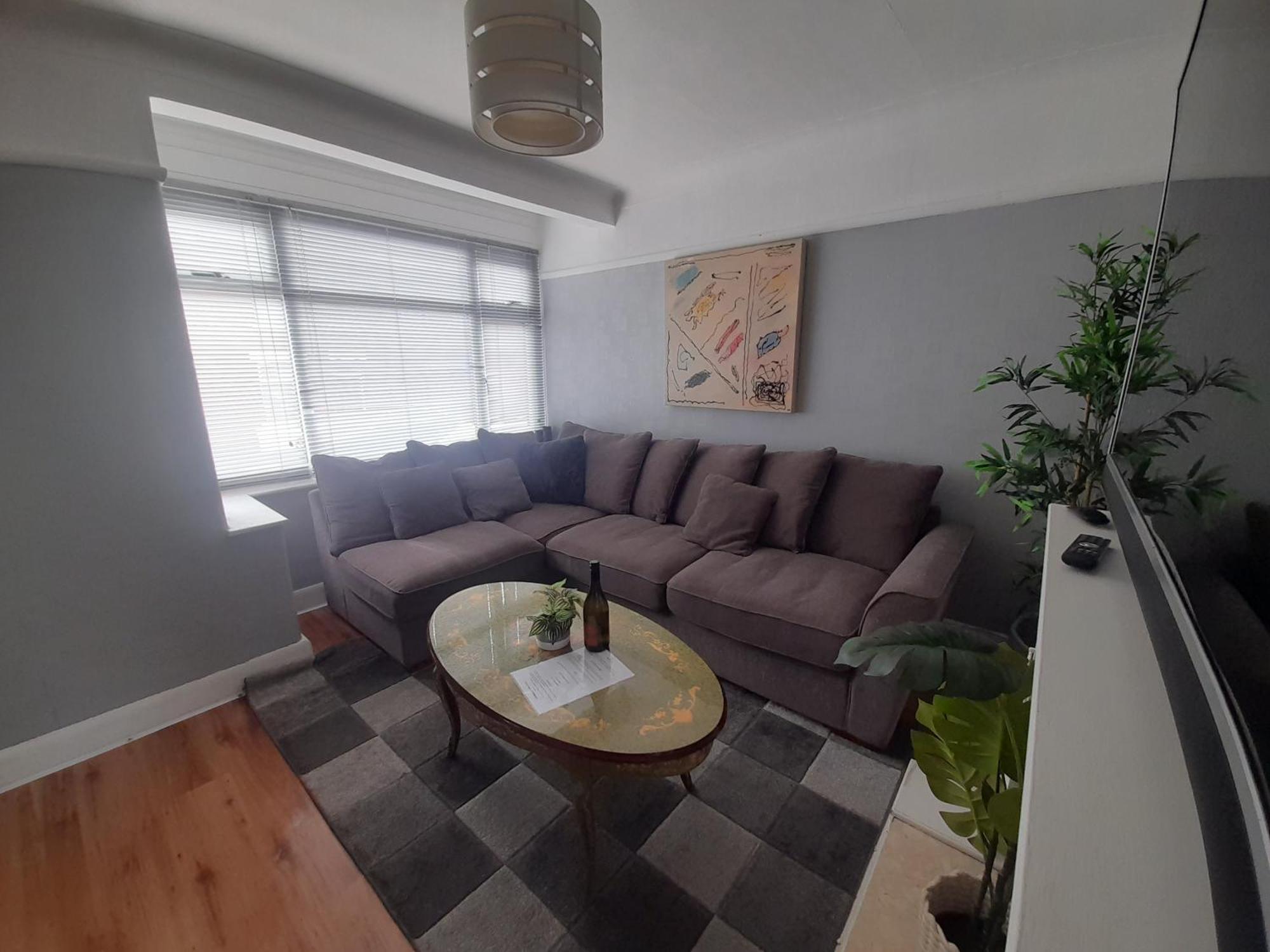 הוילה Bright 4-Bed House 15 Min To Manchester Centre מראה חיצוני תמונה