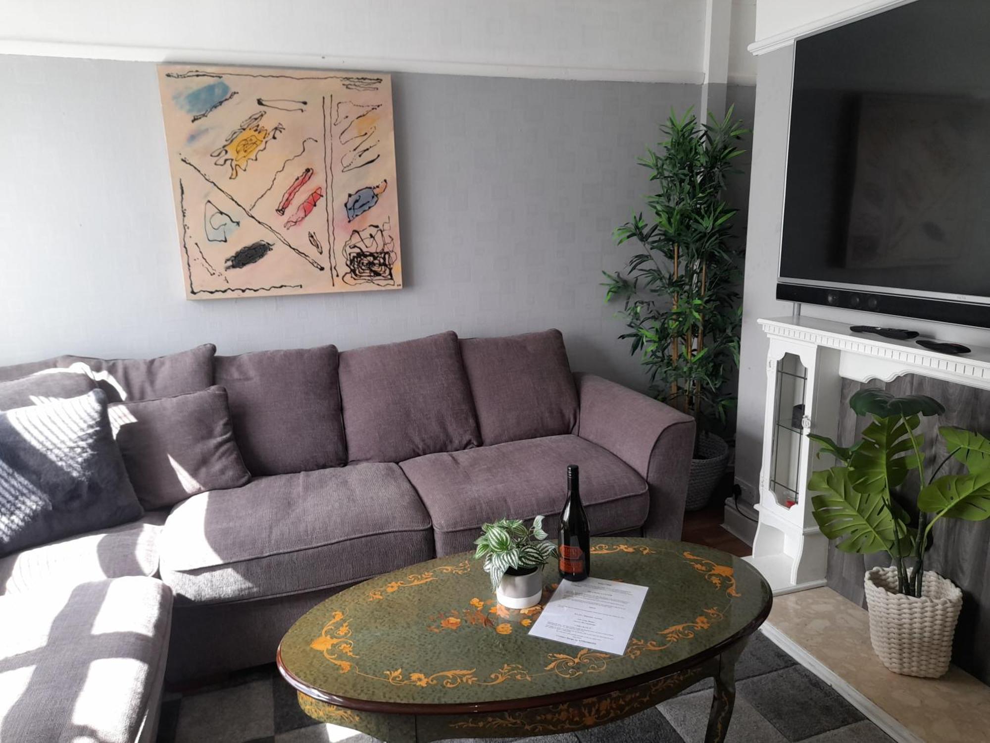 הוילה Bright 4-Bed House 15 Min To Manchester Centre מראה חיצוני תמונה